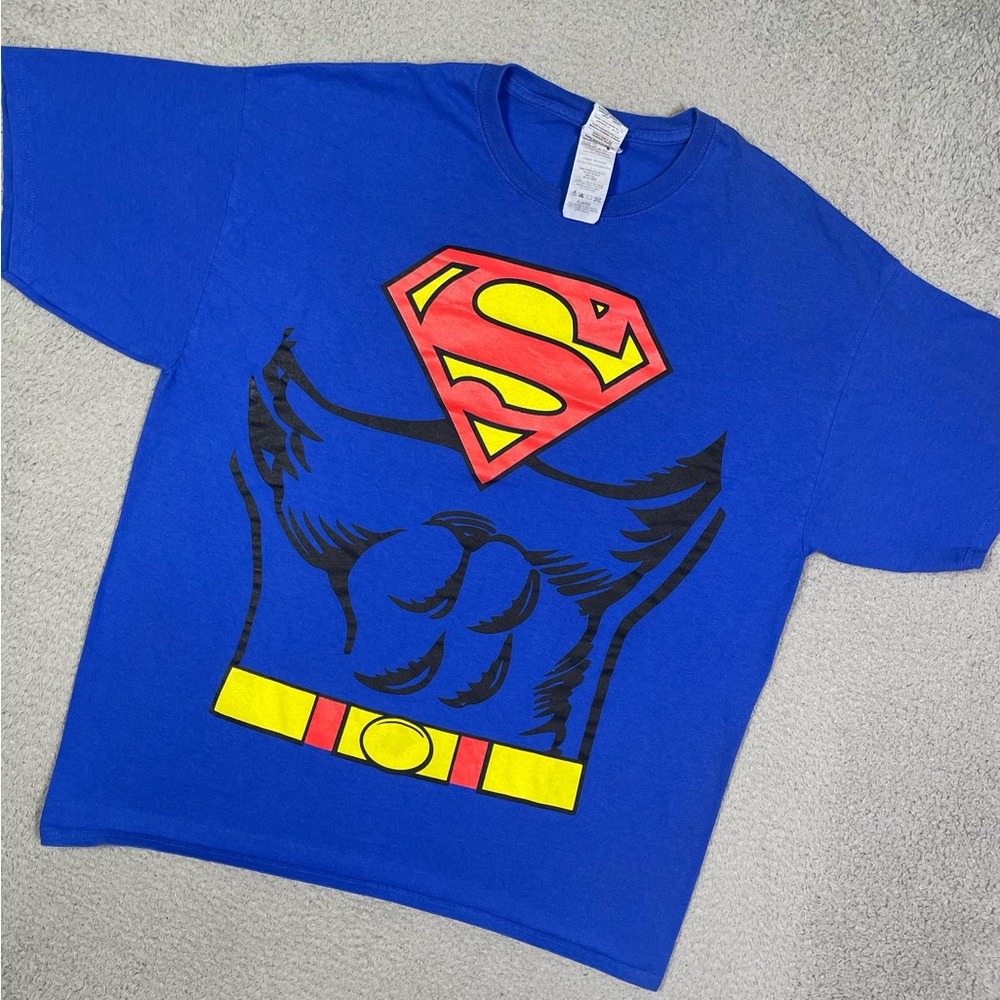 Vintage y2k Superman T-shirt